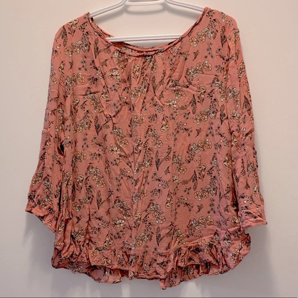 GAP Pink Floral Ruffle 3/4 leng Sleeve Top for Ladies size XL
